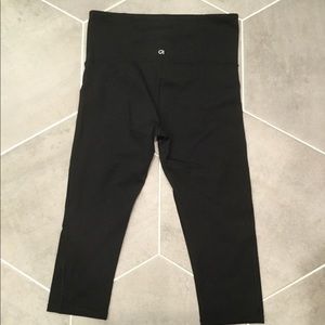 Gap Fit maternity crop leggings